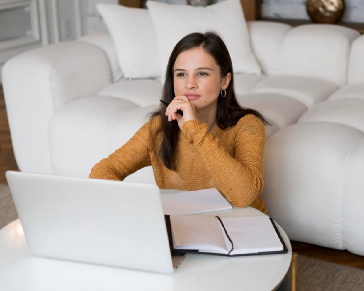 Financial data monitoring dashboard